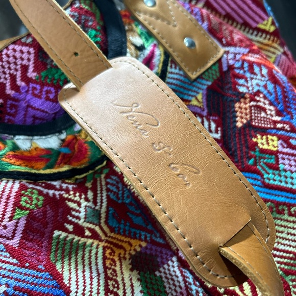 Nena & Co one of a kind convertible day bag Guatemala Huipil - Picture 4 of 12